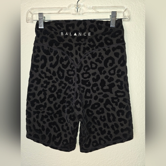 Balance Athletica Black Biker Shorts With Velour Cheetah Print, Size Small - Picture 3 of 5